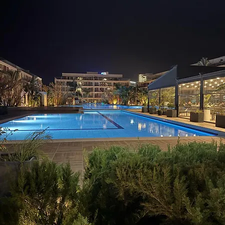 דירה Wakacyjny W Courtyard Long