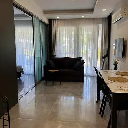 Wakacyjny W Courtyard Long Apartament